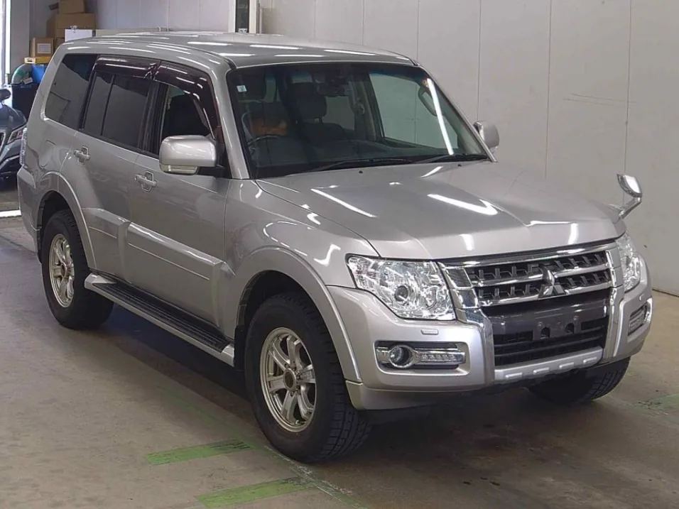 2019 Mitsubishi Pajero 5D 4WD Long Exceed export Japan
