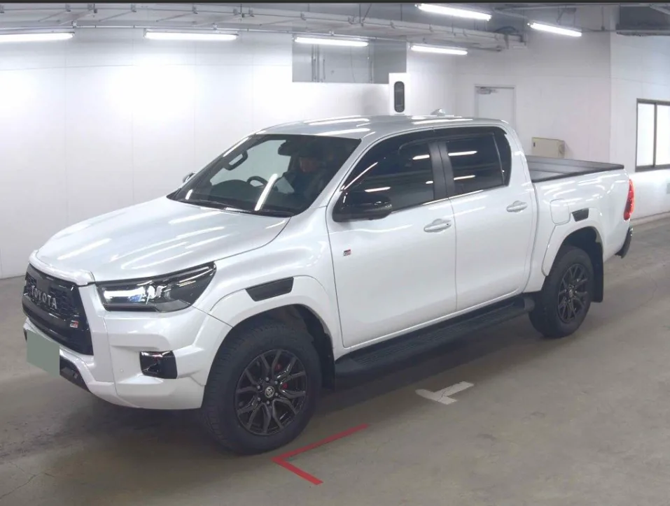 2024 Toyota Hilux Z GR Sport 4WD export Japan — image 3