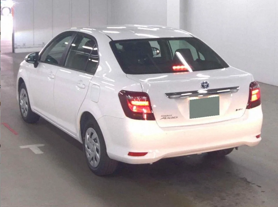 2025 Toyota Corolla Axio Hybrid EX export Japan — image 2