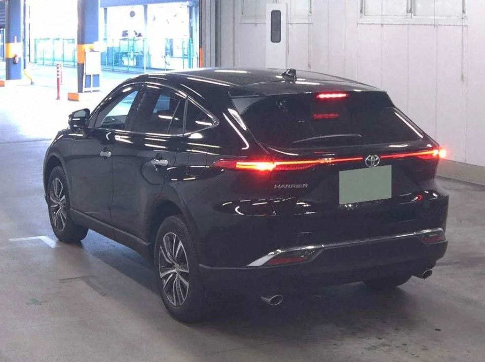 2025 Toyota Harrier G export Japan — image 2