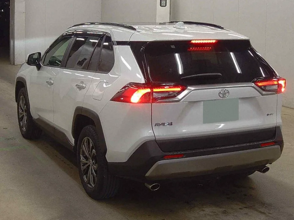 2025 Toyota RAV 4 5D Hybrid export Japan — image 2