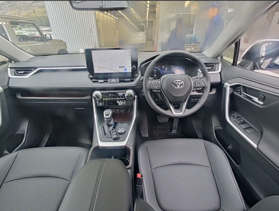 2025 Toyota RAV 4 5D Hybrid export Japan — image 5
