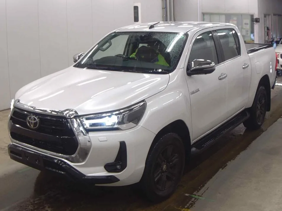2024 Toyota Hilux 4D 4WD Z export Japan — image 3