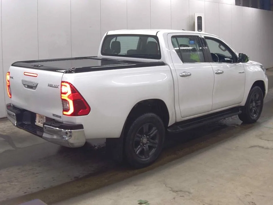 2024 Toyota Hilux 4D 4WD Z export Japan — image 4