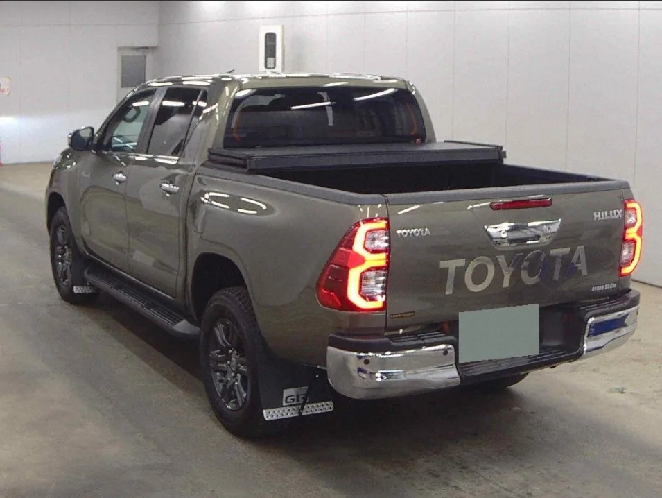2024 Toyota Hilux 4D 4WD Z export Japan — image 2