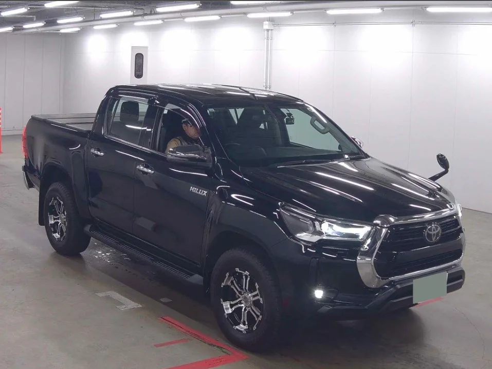 2023 Toyota Hilux 4D 4WD Z export Japan