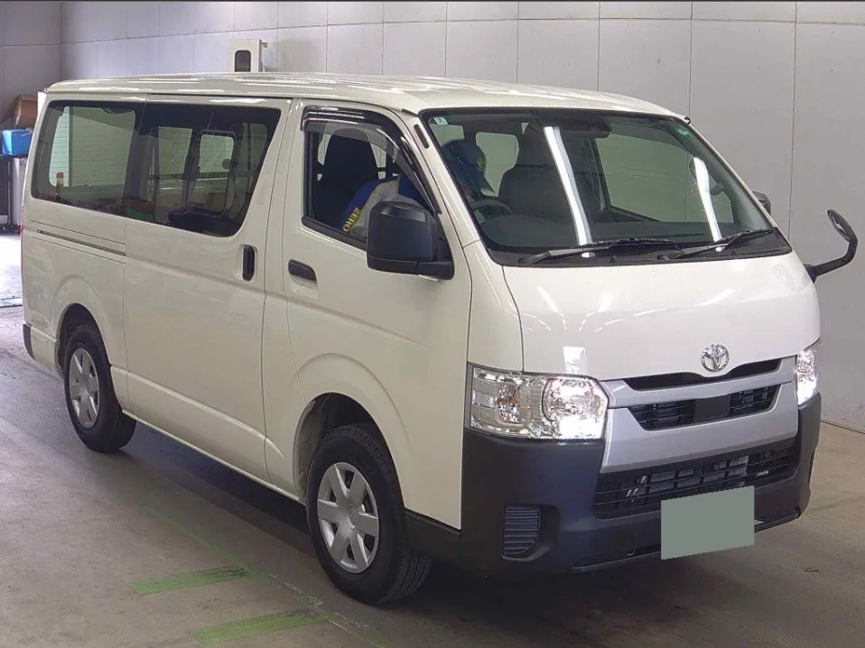 2025 Toyota Hiace Van 5D 4WD DX export Japan