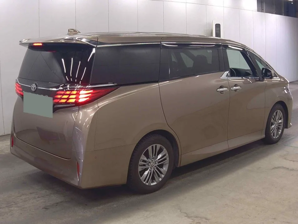 2024 Toyota Alphard 5D Z export Japan — image 4