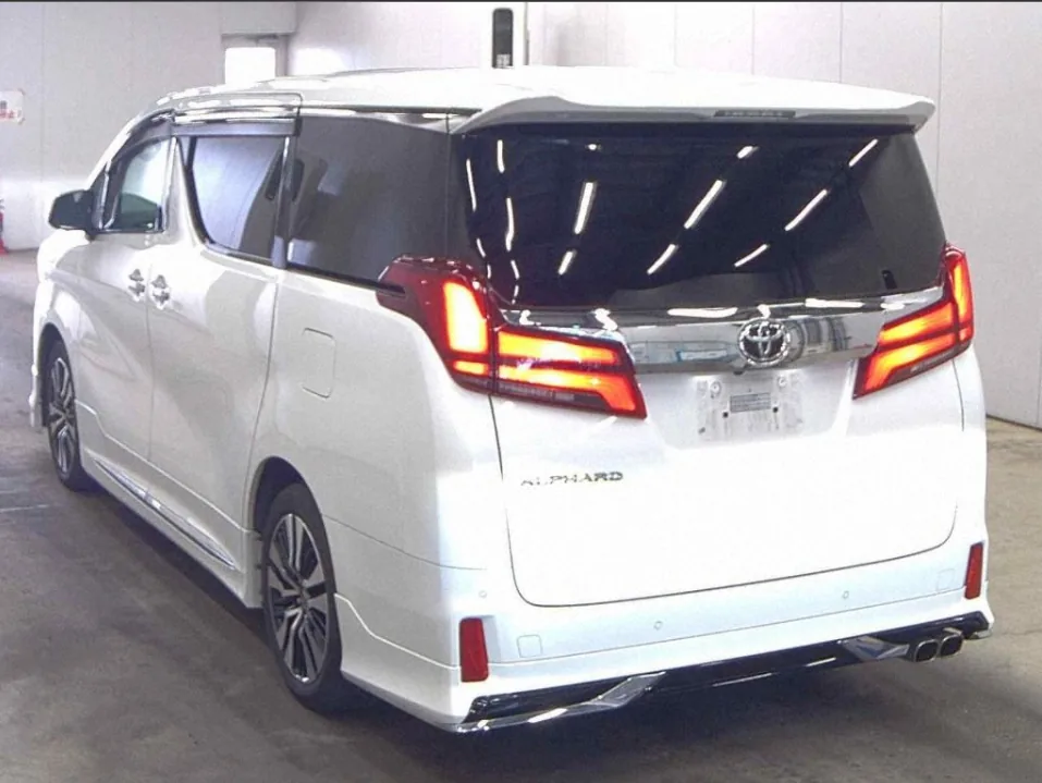 2023 Toyota Alphard 5D 2.5S C Package export Japan — image 2