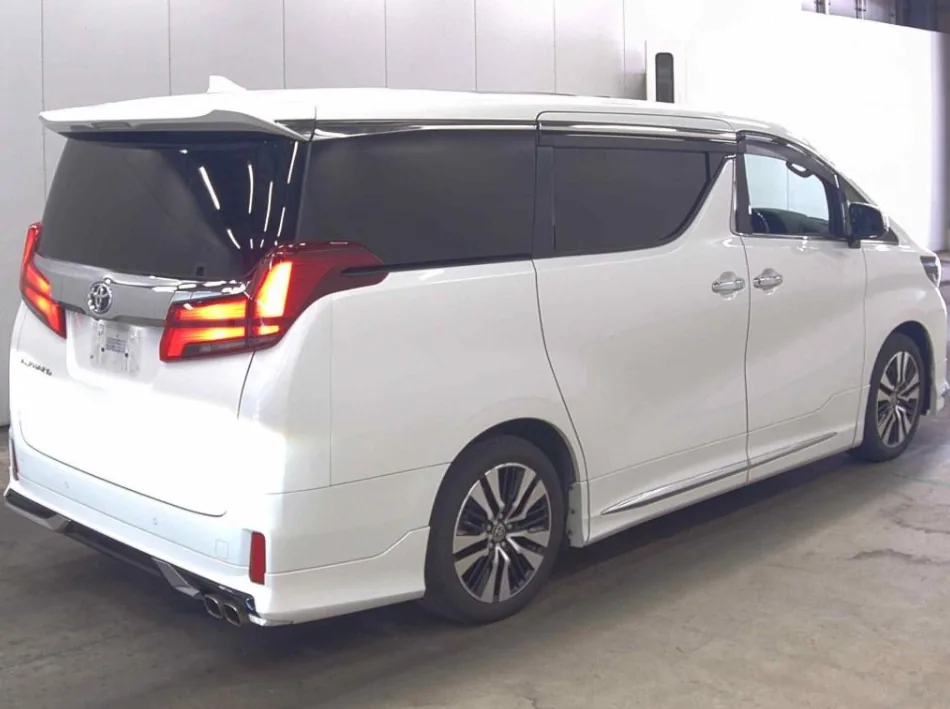 2023 Toyota Alphard 5D 2.5S C Package export Japan — image 4