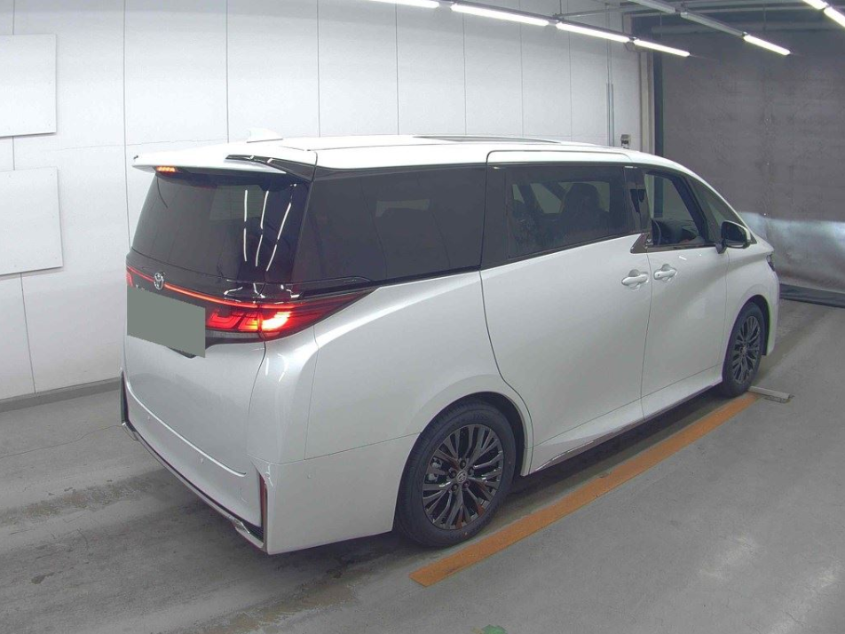 2026 Toyota Vellfire 5D Z Premier for sale - image 4