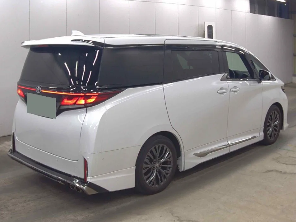 2024 Toyota Vellfire 5D Z Premier export Japan — image 4