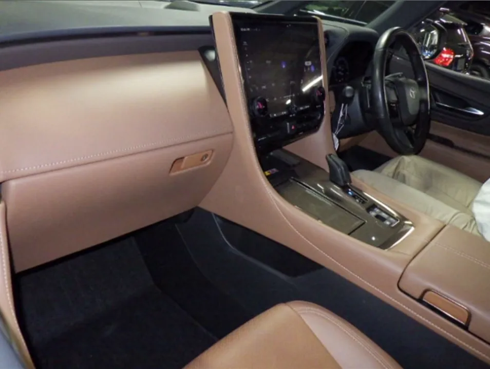 2024 Toyota Vellfire 5D Z Premier export Japan — image 5