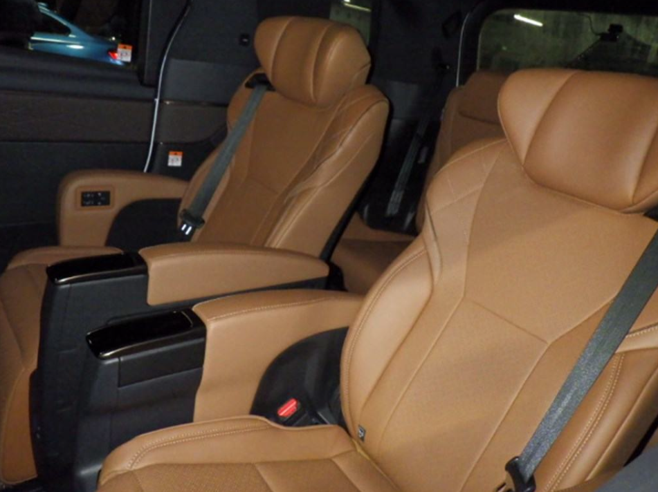 2024 Toyota Vellfire 5D Z Premier for sale - image 6