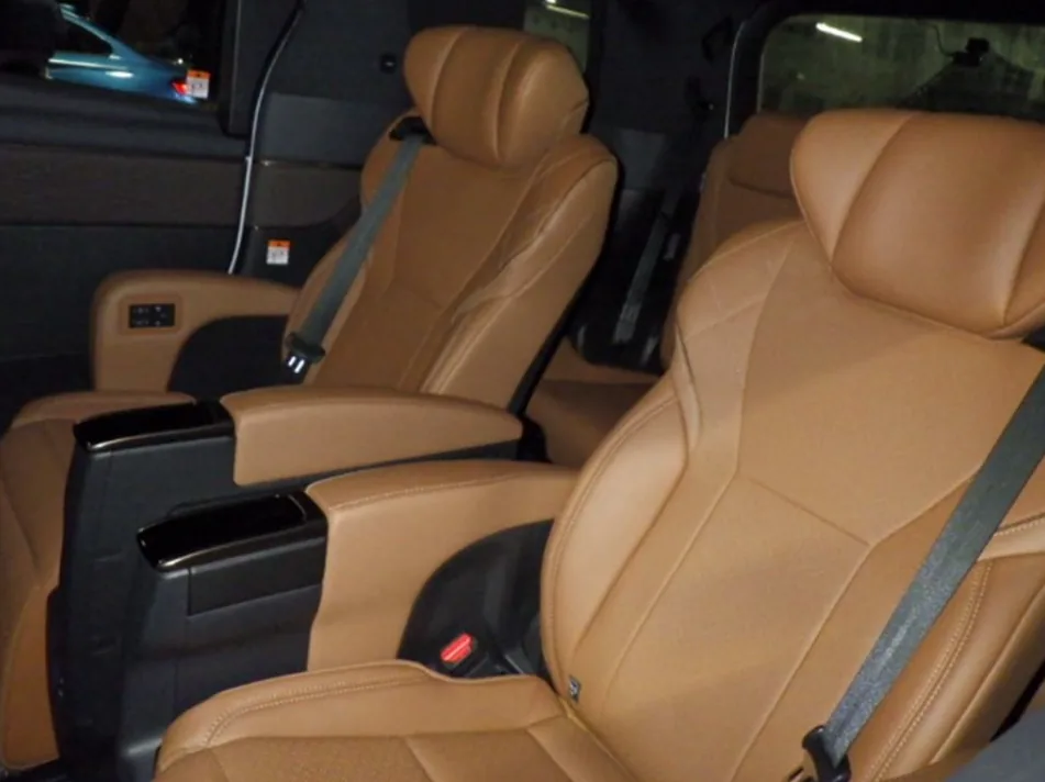 2024 Toyota Vellfire 5D Z Premier export Japan — image 6