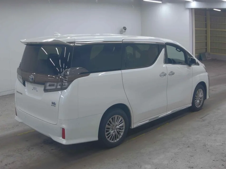2022 Toyota Vellfire Hybrid SW 4WD Golden Eyes II export Japan — image 4