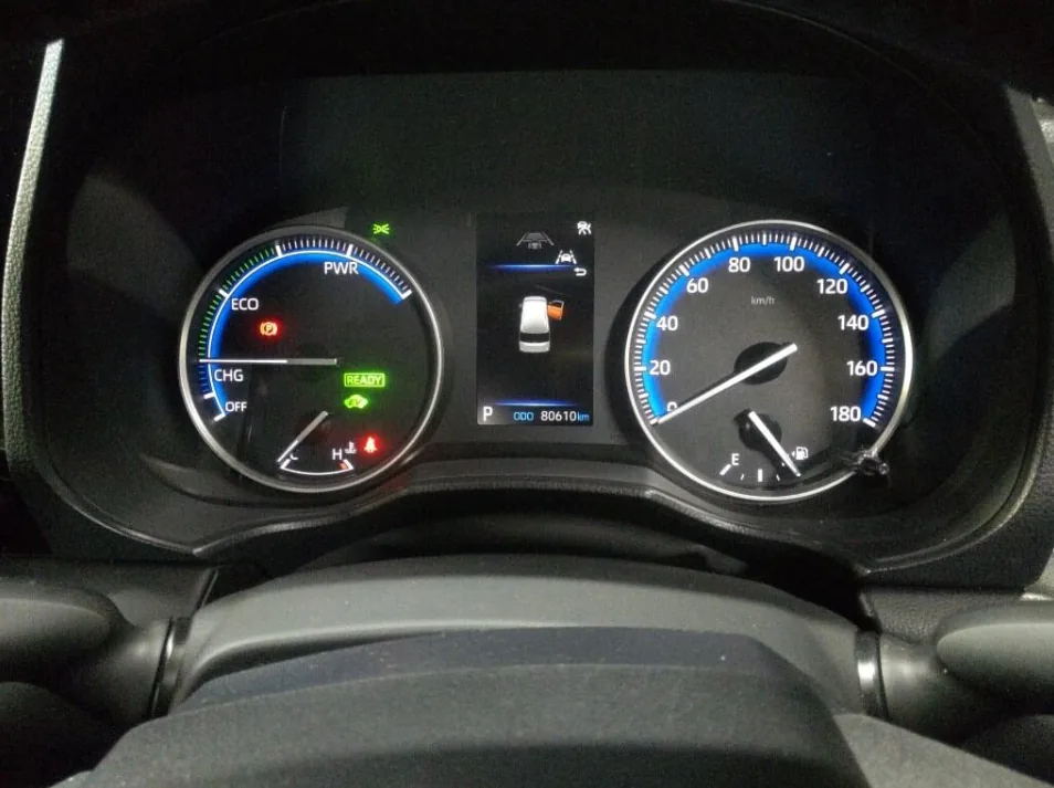 2022 Toyota Noah Hybrid 5D G export Japan — image 6