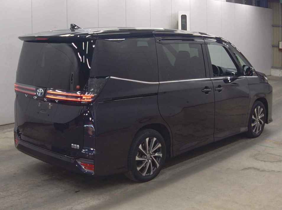 2023 Toyota Voxy Hybrid 5D S-Z for sale - image 4