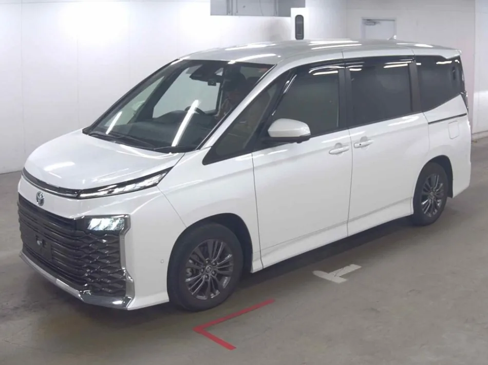 2022 Toyota Voxy Hybrid 5D S-G export Japan — image 3