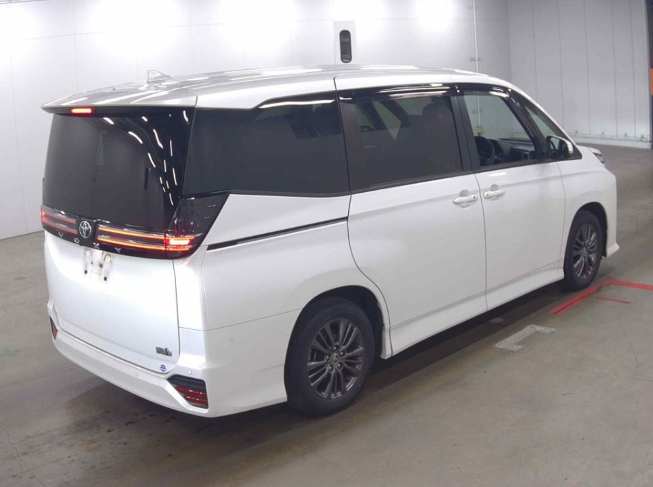 2022 Toyota Voxy Hybrid 5D S-G for sale - image 4